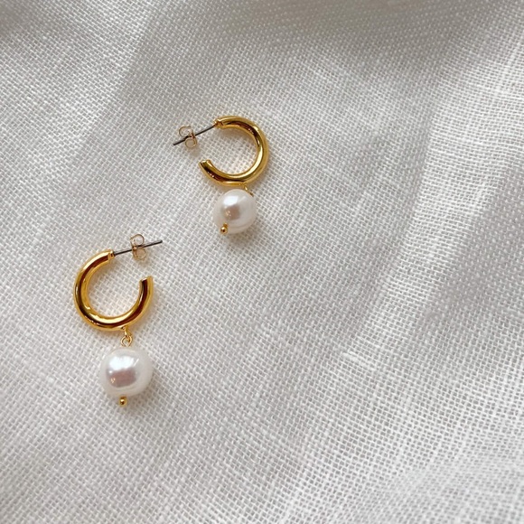 OAK + FORT Jewelry - 🏷BRAND NEW OAK + FORT Faux Pearl Hoop Earrings